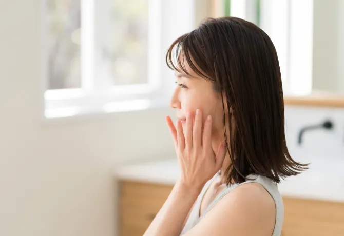 毛穴の詰まり（詰まり毛穴）の状態と特徴とは？